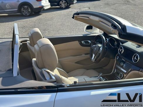 Used 2014 Mercedes-Benz SL 550 image 27