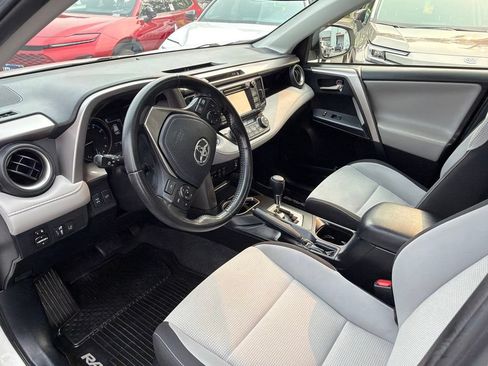 Used 2018 Toyota RAV4 XLE AWD/4WD image 21