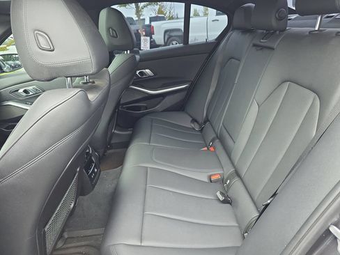 Used 2019 BMW 330i xDrive Sedan w/ Premium Package AWD/4WD image 9