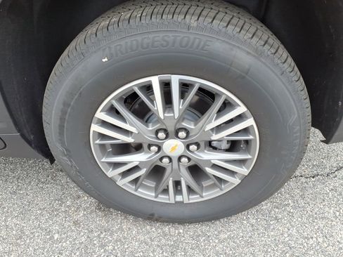 Used 2026 Chevrolet Traverse LT w/ Driver Confidence Package image 10