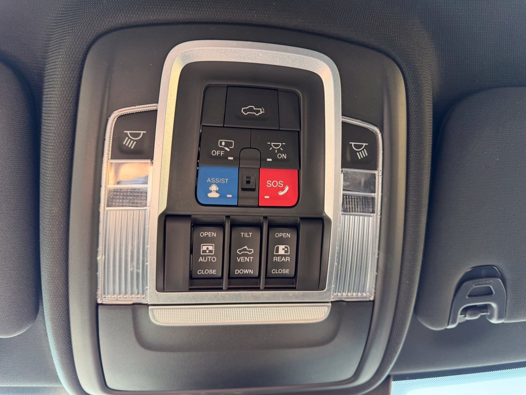 Used 2020 RAM 3500 Limited AWD/4WD image 23