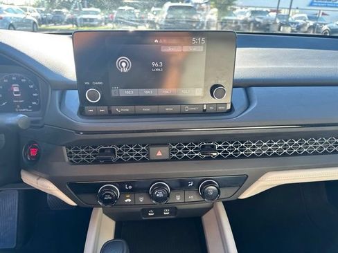 Certified 2023 Honda Accord LX image 16