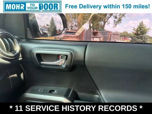 Used 2021 Toyota Tacoma TRD Off-Road w/ Technology Package AWD/4WD image 31