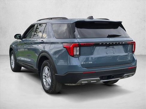 New 2026 Ford Explorer Active w/ Active Comfort Package RWD image 8