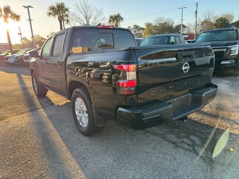 Used 2024 Nissan Frontier SV w/ SV Convenience Package image 7