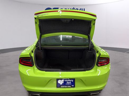 Used 2023 Dodge Charger SXT RWD image 9