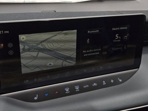 New 2026 Nissan Leaf Platinum+ FWD image 23