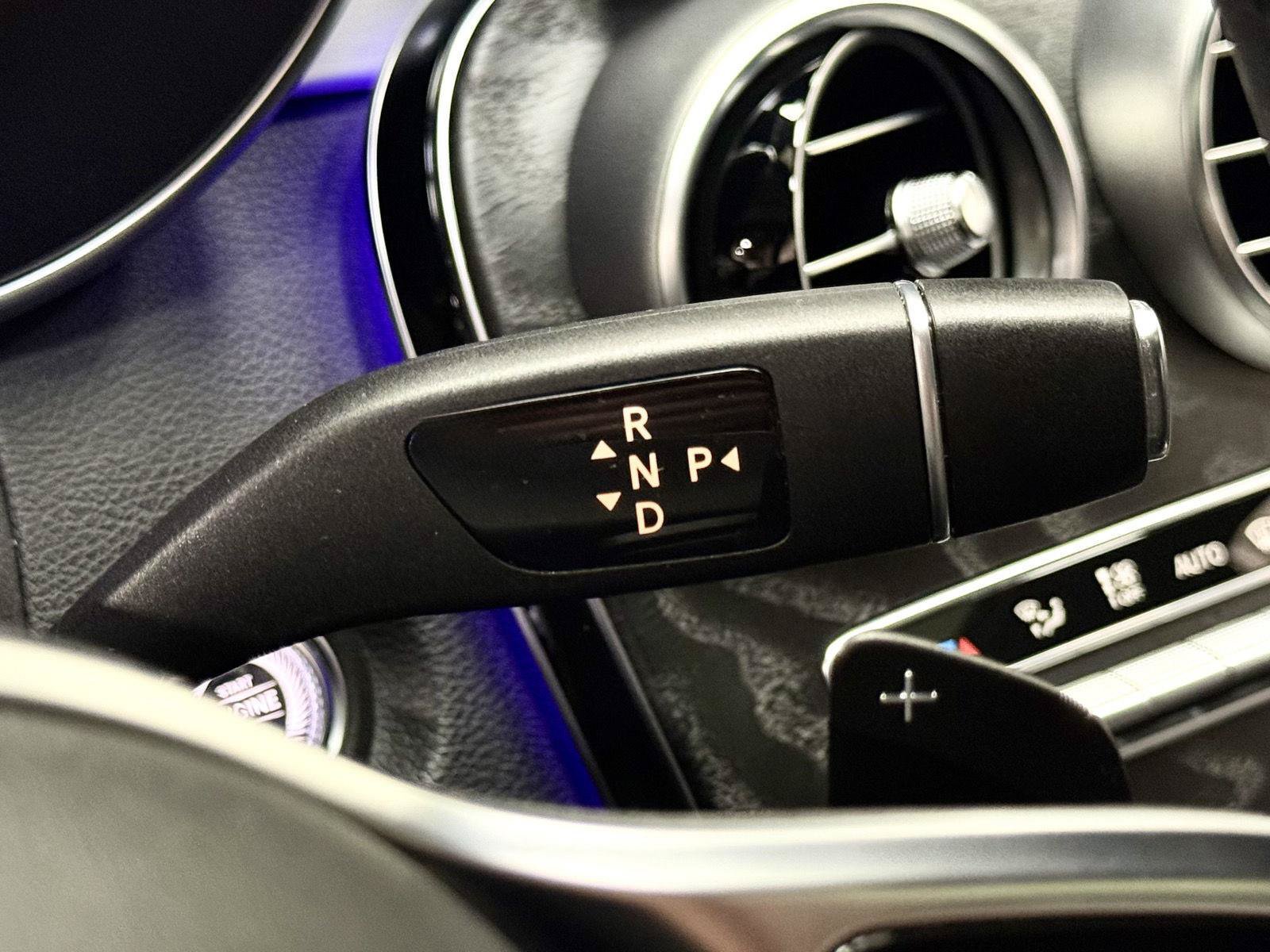 Used 2021 Mercedes-Benz C 300 4MATIC Sedan image 23