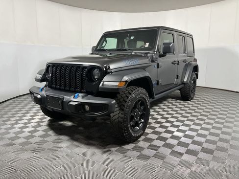 Used 2023 Jeep Wrangler Unlimited w/ Cold Weather Group AWD/4WD image 4