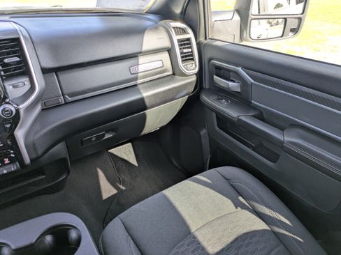 Used 2026 RAM 2500 Big Horn AWD/4WD image 15
