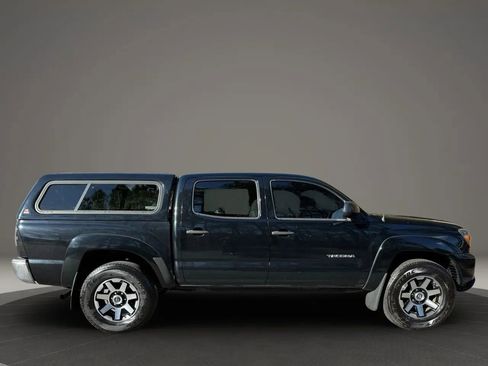 Used 2012 Toyota Tacoma PreRunner w/ SR5 Pkg image 8