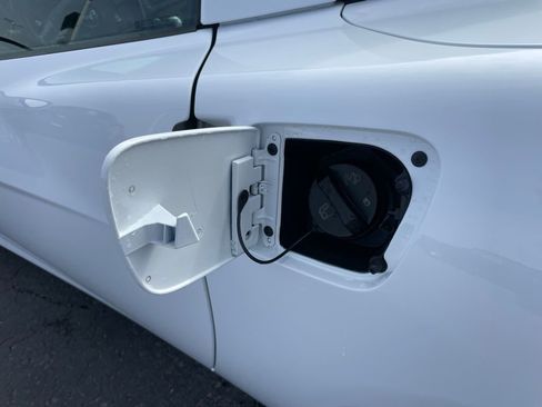 Used 2007 Chevrolet Corvette Coupe w/ Preferred Equipment Group image 53