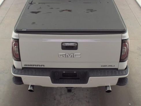 Used 2018 GMC Sierra 1500 Denali w/ Denali Ultimate Package AWD/4WD image 5
