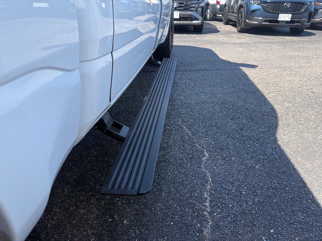 Used 2023 RAM 1500 Laramie AWD/4WD image 45