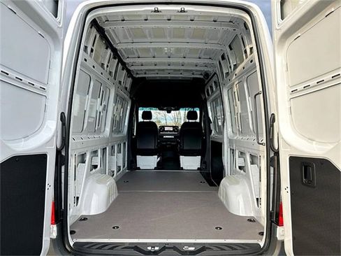New 2025 Mercedes-Benz Sprinter 2500 image 14