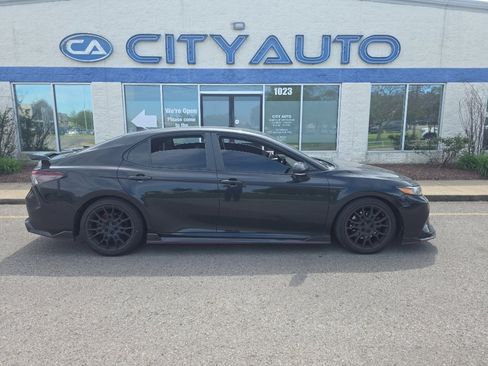 Used 2021 Toyota Camry TRD w/ TRD Package w/JBL Audio image 3