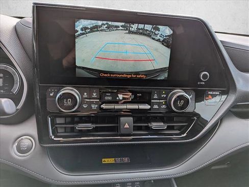 New 2026 Toyota Highlander XSE image 13