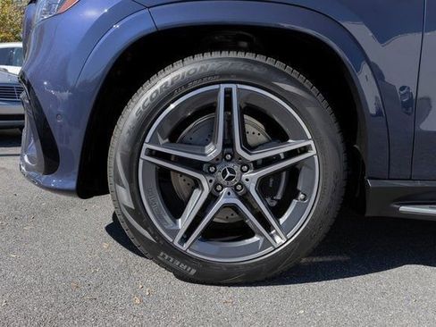 New 2026 Mercedes-Benz GLS 450 4MATIC image 5