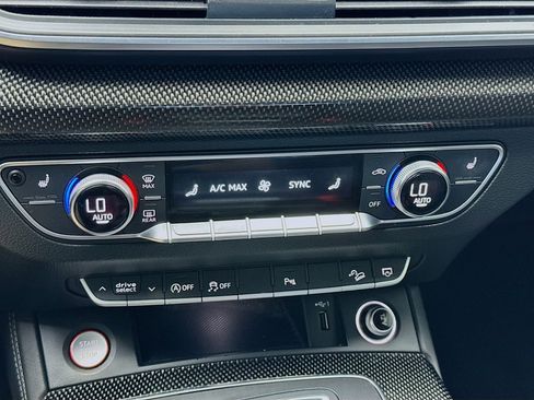 Used 2019 Audi SQ5 Premium Plus w/ Premium Plus Package image 12