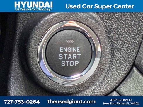 Used 2025 Subaru Outback Premium image 37