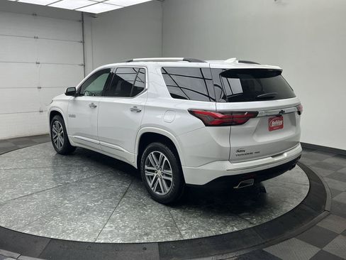 Certified 2023 Chevrolet Traverse High Country AWD/4WD image 2