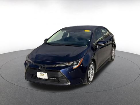 Used 2025 Toyota Corolla LE image 7