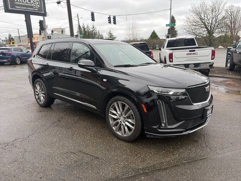 Used 2020 Cadillac XT6 Sport image 13