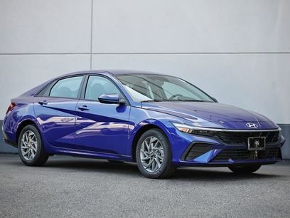 New 2025 Hyundai Elantra Blue