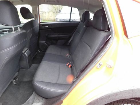 Used 2014 Subaru Crosstrek 2.0i Premium AWD/4WD image 5
