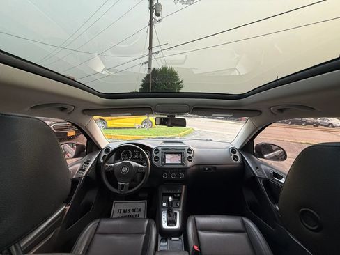 Used 2016 Volkswagen Tiguan SE AWD/4WD image 24