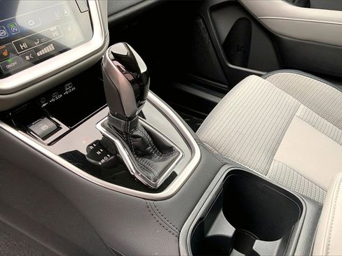 Certified 2025 Subaru Outback Premium image 18