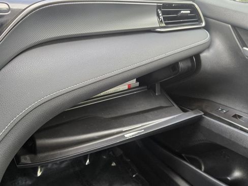 Used 2023 Toyota Camry SE FWD image 21