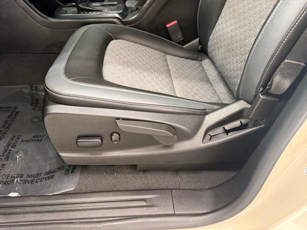 Used 2022 Chevrolet Colorado Z71 AWD/4WD image 13