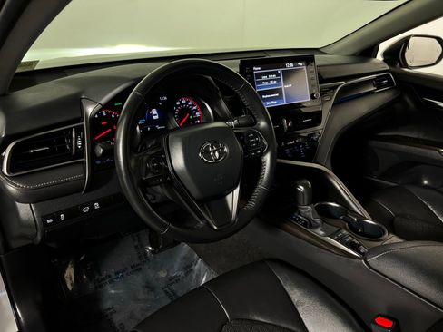 Used 2024 Toyota Camry XSE FWD image 12