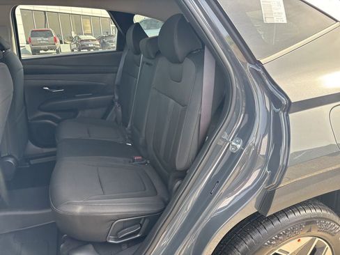Used 2025 Hyundai Tucson SEL FWD image 34