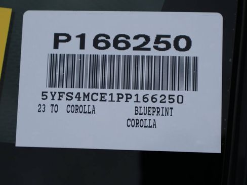 Used 2023 Toyota Corolla SE FWD image 7