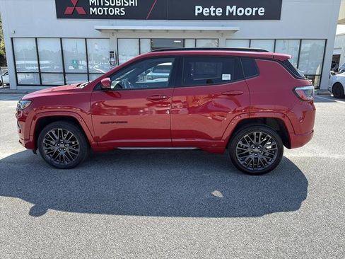 Used 2023 Jeep Compass Limited AWD/4WD image 25