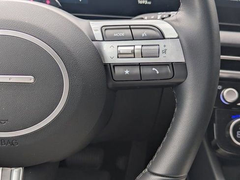 Used 2025 Hyundai Tucson SEL image 22