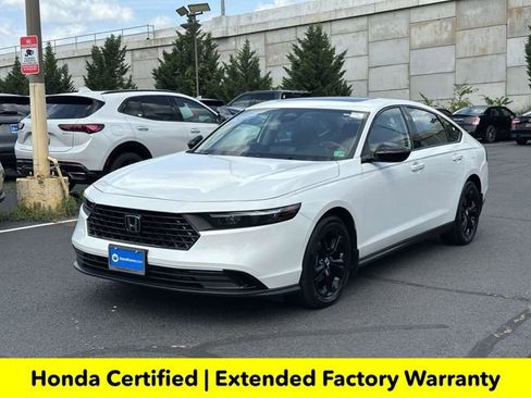 Certified 2025 Honda Accord SE image 4