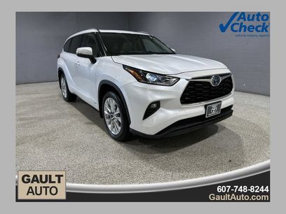 Used 2023 Toyota Highlander Limited