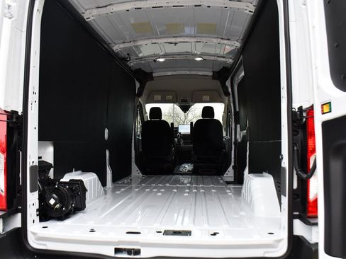 New 2026 Ford Transit 150 148 Medium Roof AWD image 19