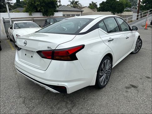 Used 2025 Nissan Altima 2.5 SL FWD image 4