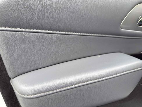 Used 2019 Chevrolet Traverse LT w/ LT Premium Package FWD image 27