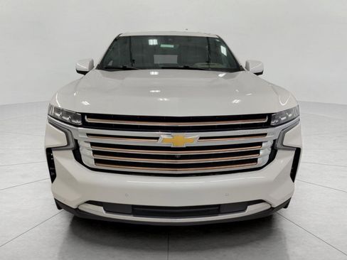 Used 2022 Chevrolet Suburban High Country AWD/4WD image 14