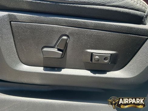 New 2026 RAM 3500 Limited AWD/4WD image 19
