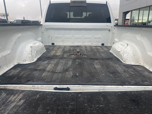 Used 2014 RAM 3500 Laramie w/ Cold Weather Group image 19