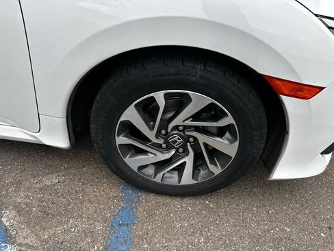 Used 2016 Honda Civic EX image 9