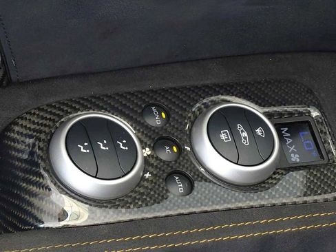 Used 2015 McLaren 650S Spider image 20