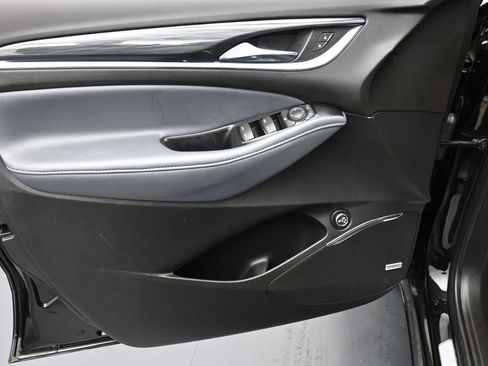 Used 2023 Buick Enclave Essence w/ Experience Buick Package image 9