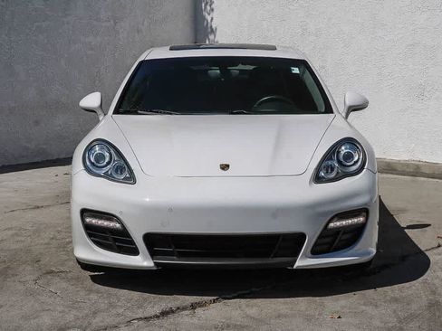 Used 2012 Porsche Panamera RWD image 2